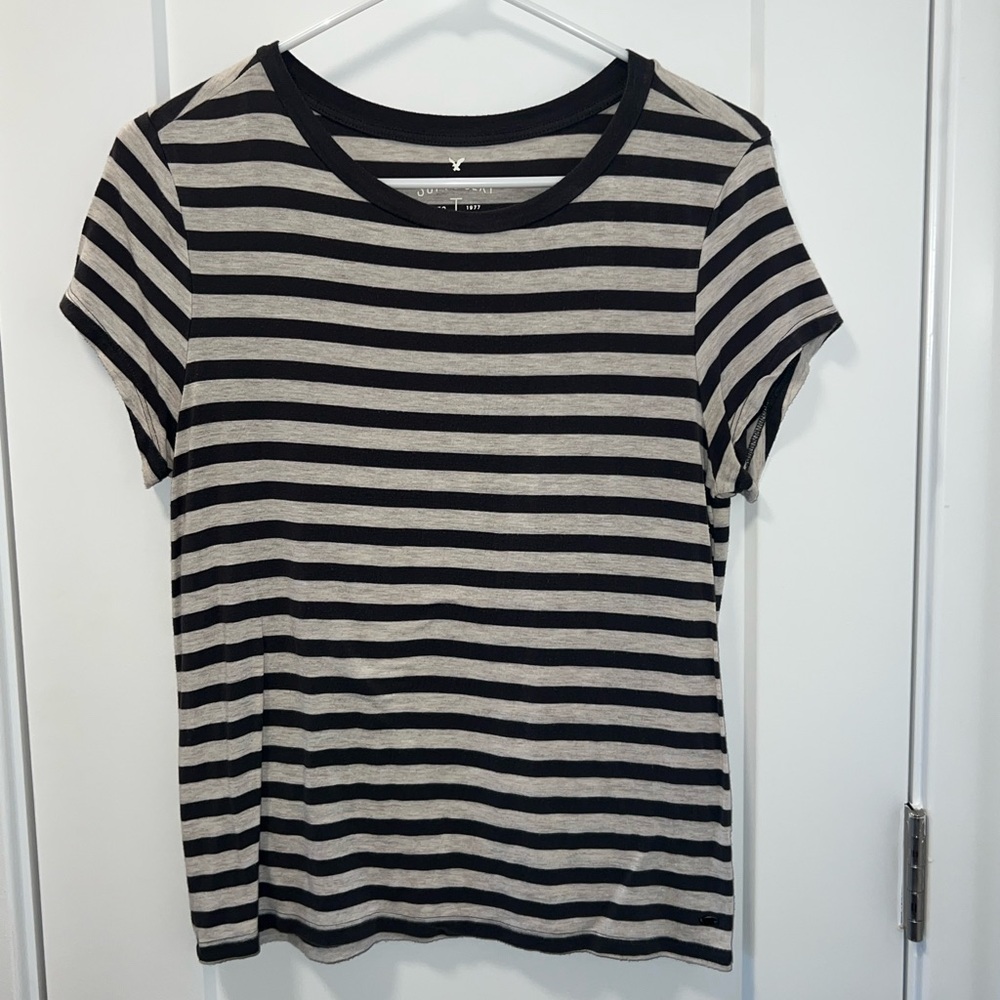 AMERICAN EAGLE top size M